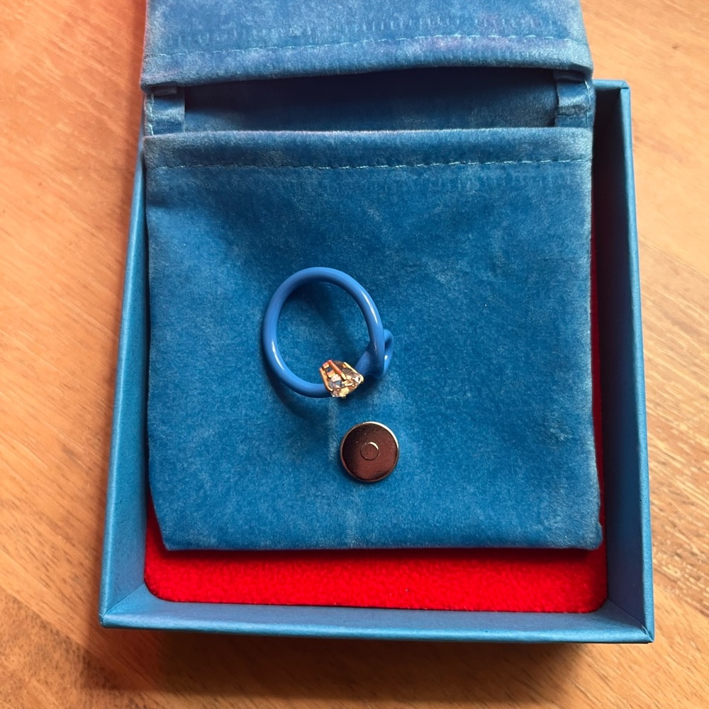 Never worn BEA Bongiasca ring
